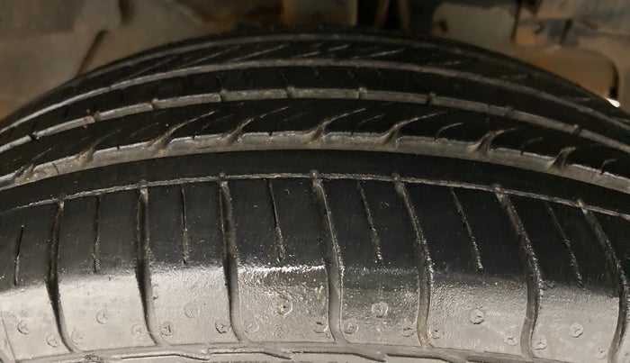 2019 Tata NEXON XM 1.2, Petrol, Manual, 28,449 km, Right Front Tyre Tread
