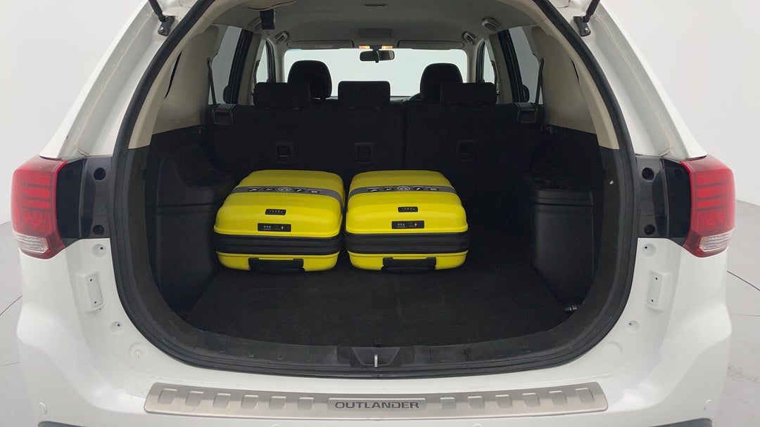 2016 Mitsubishi Outlander Ls (4x4), Automatic, 127661 km, Boot Inside View with Luggage