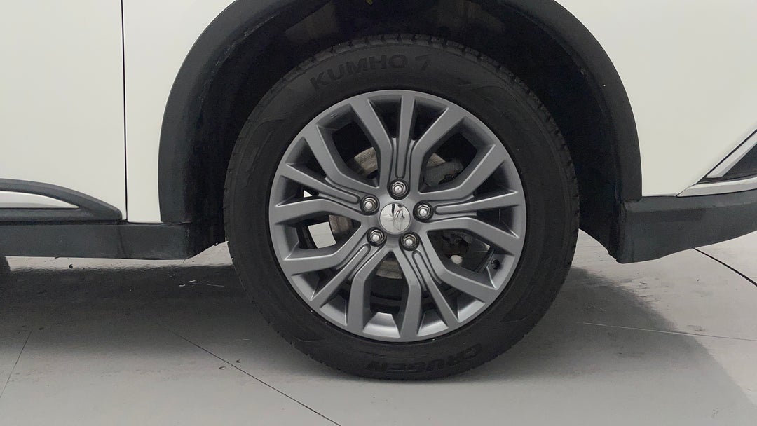 2016 Mitsubishi Outlander Ls (4x4), Automatic, 127661 km, Right Front Wheel