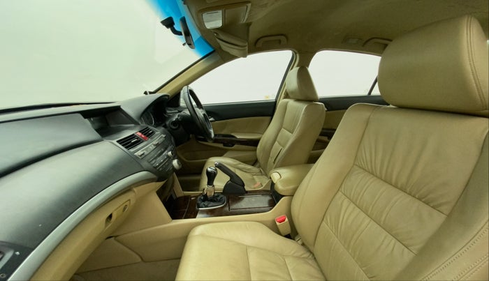 2011 Honda Accord 2.4L I-VTEC MT, Petrol, Manual, 58,657 km, Right Side Front Door Cabin