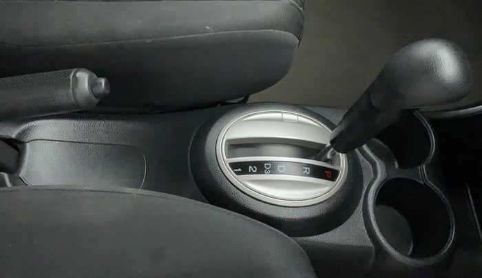2017 Honda Brio VX AT, Petrol, Automatic, 32,522 km, Gear Lever