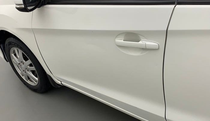 2017 Honda Brio VX AT, Petrol, Automatic, 32,522 km, Front passenger door - Slightly dented