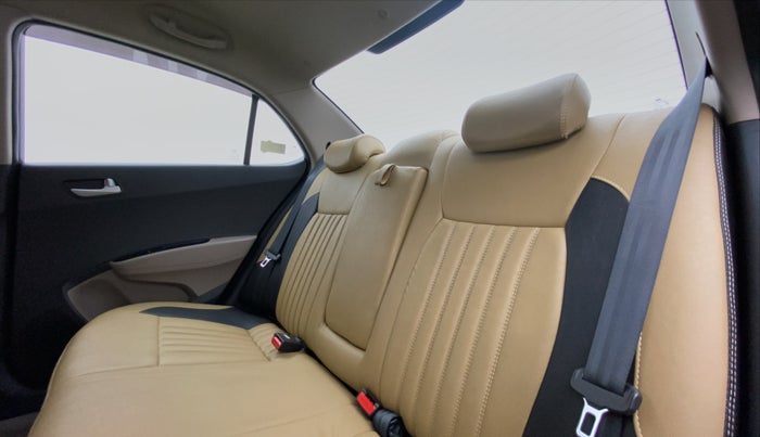 2017 Hyundai Xcent SX 1.2, Petrol, Manual, 18,349 km, Right Side Rear Door Cabin