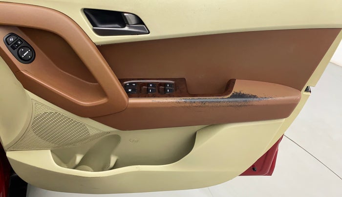 2016 Hyundai Creta 1.6 CRDI SX PLUS AUTO, Diesel, Automatic, 97,666 km, Driver Side Door Panels Control