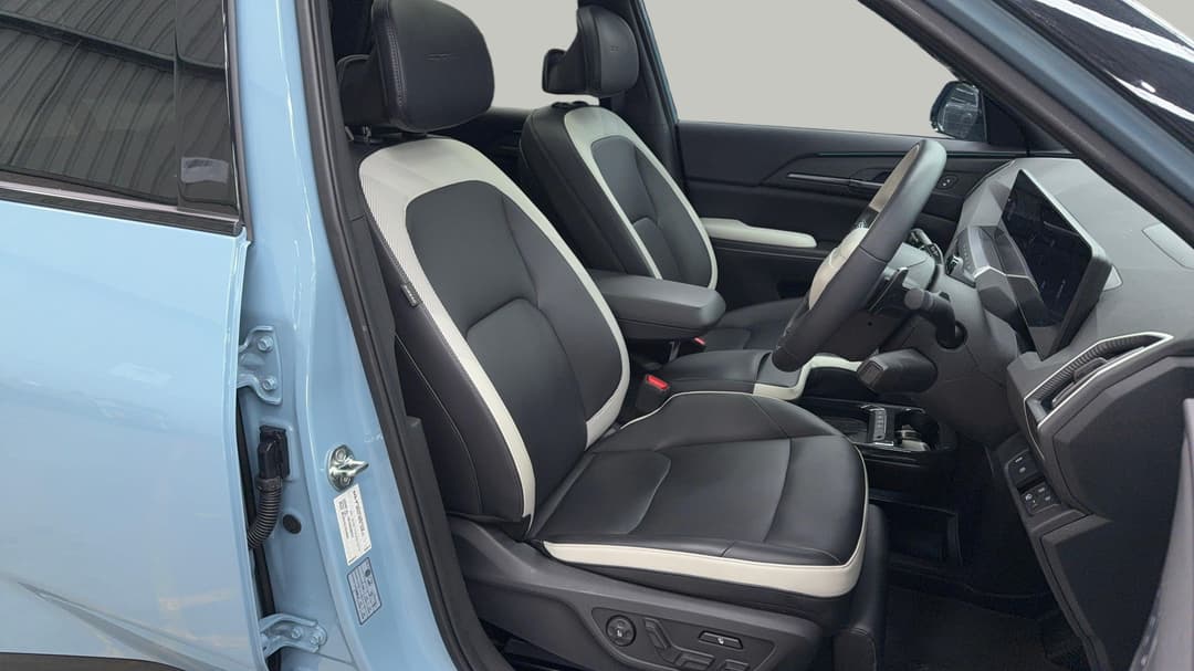 2025 Kia Ev5 Gt-line AWD Lr, Automatic, 11330 km, Right Side Front Door Cabin View