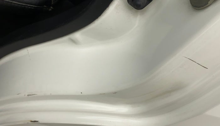 2018 Maruti Wagon R 1.0 LXI CNG, CNG, Manual, 41,438 km, Left C pillar - Minor scratches