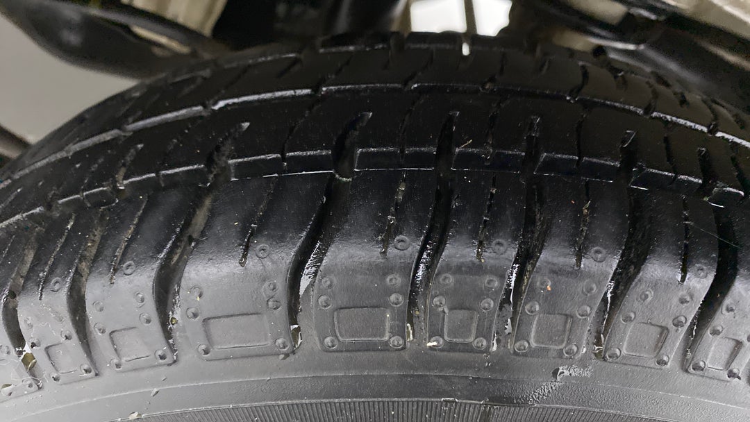Left Rear Tyre Tread