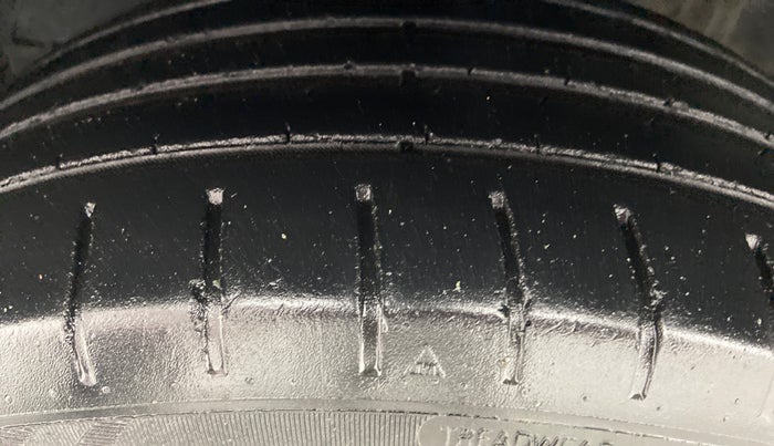 2017 Maruti Baleno ZETA 1.2 K12, Petrol, Manual, 43,508 km, Left Front Tyre Tread