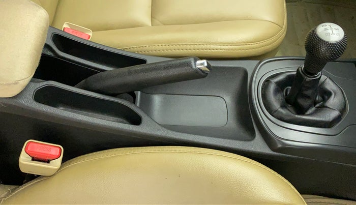 2021 Honda City 1.5L I-VTEC SV, Petrol, Manual, 25,886 km, Gear Lever