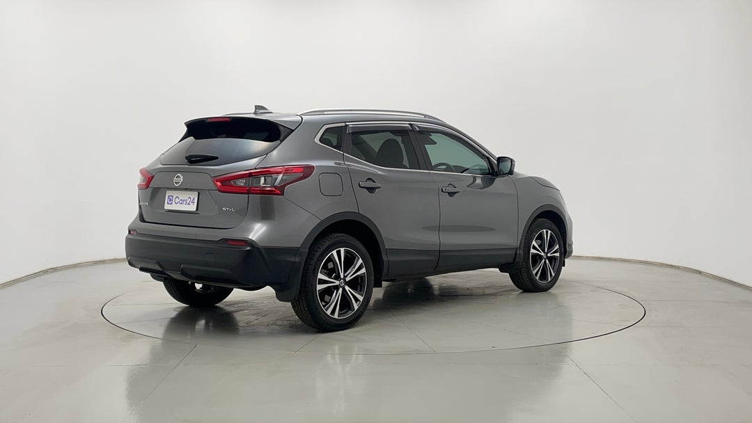 Right Back Diagonal (45- Degree) View