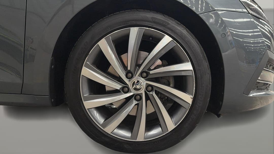 2021 SKODA Octavia 110 Tsi Style, Automatic, 46454 km, Right Front Wheel