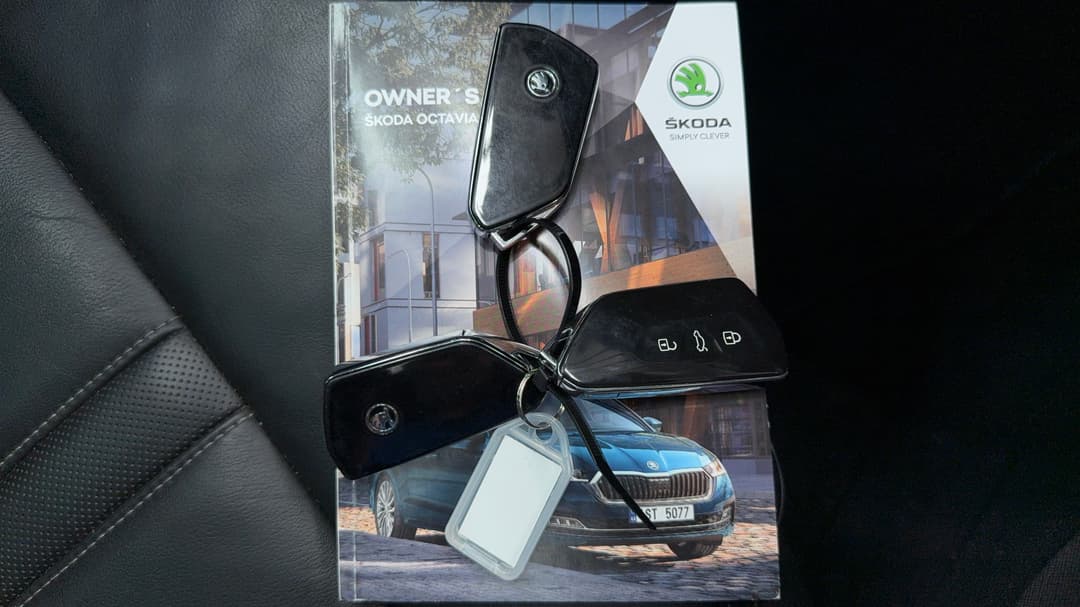 2021 SKODA Octavia 110 Tsi Style, Automatic, 46454 km, Key Close-up