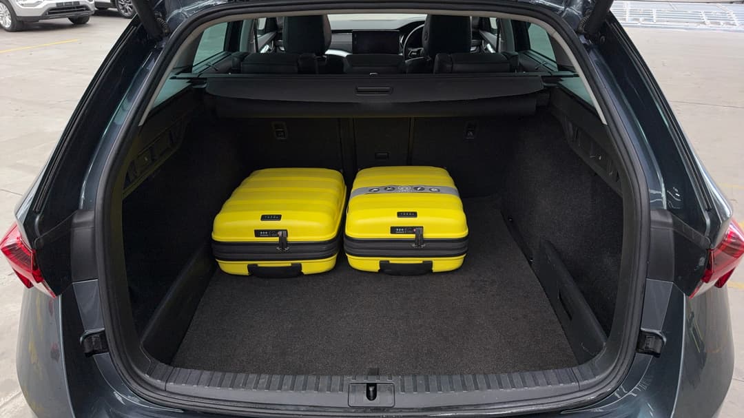 2021 SKODA Octavia 110 Tsi Style, Automatic, 46454 km, Boot Inside View with Luggage
