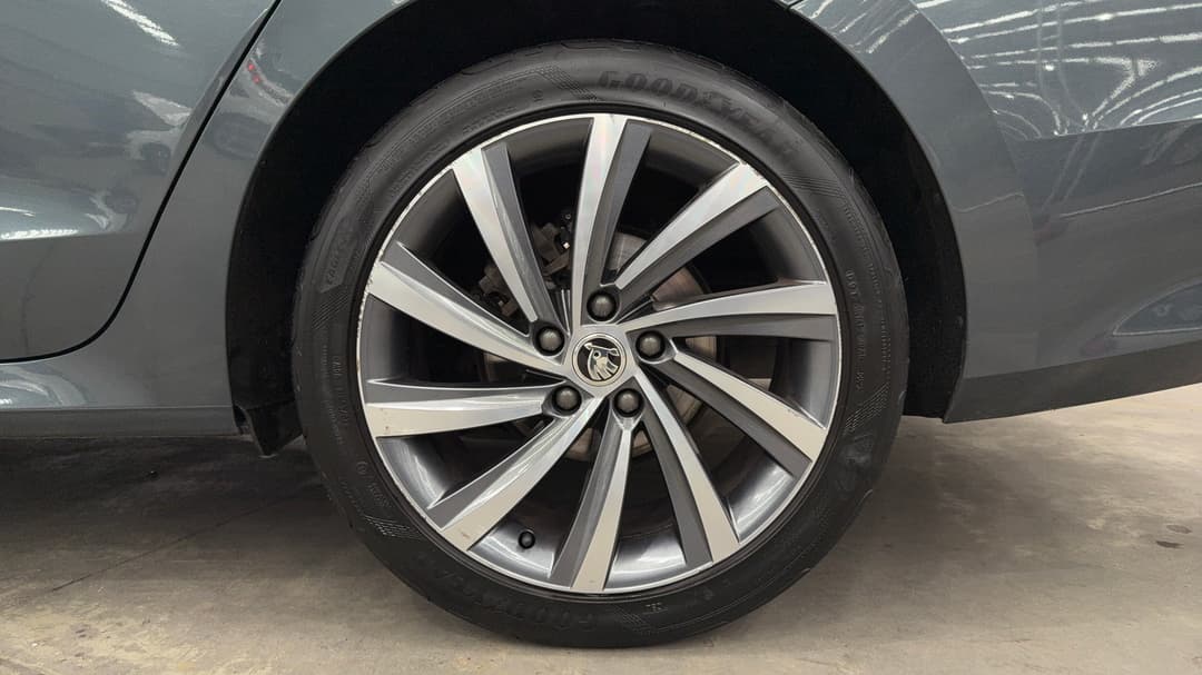 2021 SKODA Octavia 110 Tsi Style, Automatic, 46454 km, Left Rear Wheel