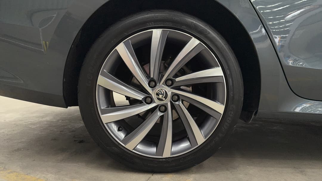 2021 SKODA Octavia 110 Tsi Style, Automatic, 46454 km, Right Rear Wheel