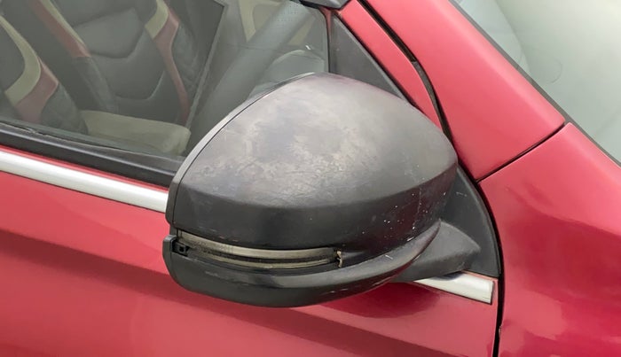 2018 Honda Amaze 1.5L I-DTEC VX, Diesel, Manual, 89,841 km, Right rear-view mirror - Cover has minor damage