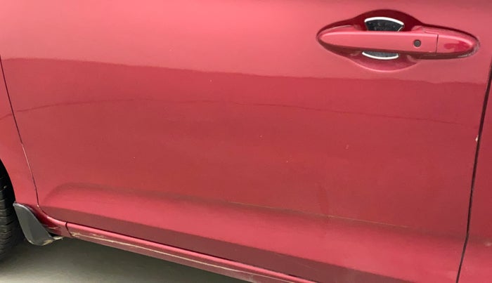 2018 Honda Amaze 1.5L I-DTEC VX, Diesel, Manual, 89,841 km, Front passenger door - Minor scratches