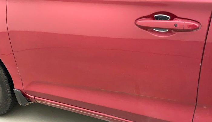 2018 Honda Amaze 1.5L I-DTEC VX, Diesel, Manual, 89,841 km, Front passenger door - Slightly dented