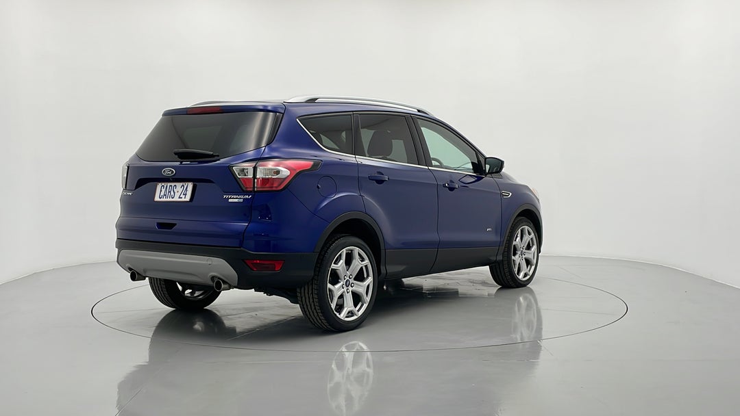 Right Back Diagonal (45- Degree) View