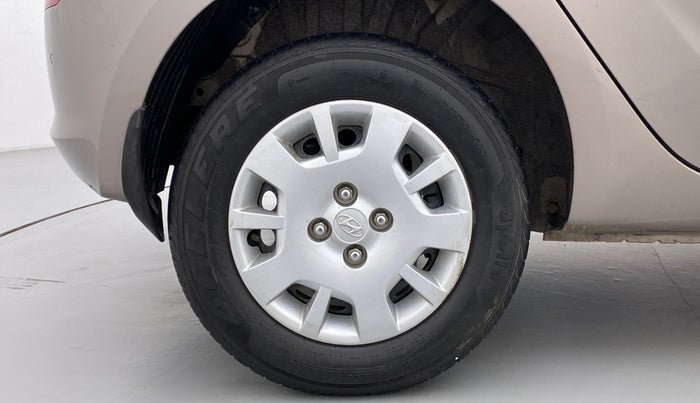 2013 Hyundai i20 MAGNA 1.2 VTVT, Petrol, Manual, 25,906 km, Right Rear Wheel