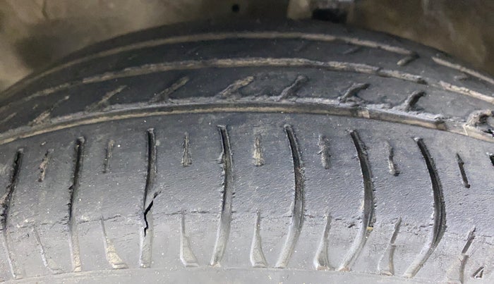 2012 Hyundai Santro Xing GL PLUS, Petrol, Manual, 8,170 km, Left Front Tyre Tread