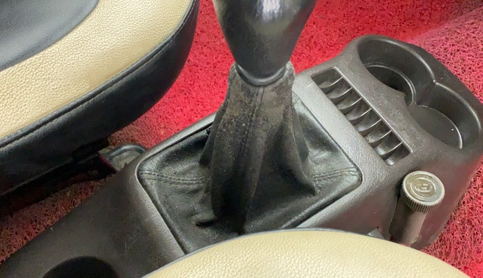 2012 Hyundai Santro Xing GL PLUS, Petrol, Manual, 8,170 km, Gear lever - Boot cover slightly torn