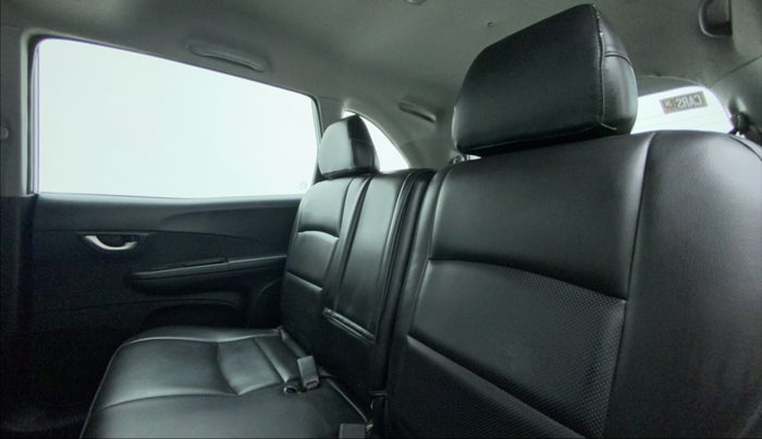 2016 Honda BR-V 1.5L I- DTEC S, Diesel, Manual, 99,378 km, Right Side Rear Door Cabin