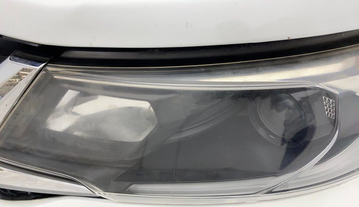2016 Honda BR-V 1.5L I- DTEC S, Diesel, Manual, 99,378 km, Left headlight - Faded