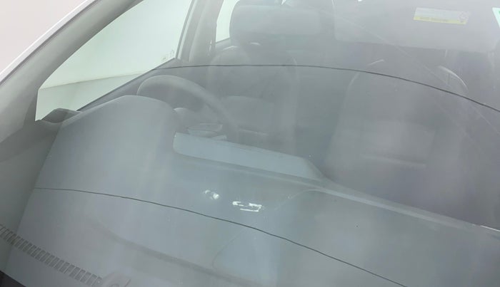 2016 Honda BR-V 1.5L I- DTEC S, Diesel, Manual, 99,378 km, Front windshield - Minor spot on windshield