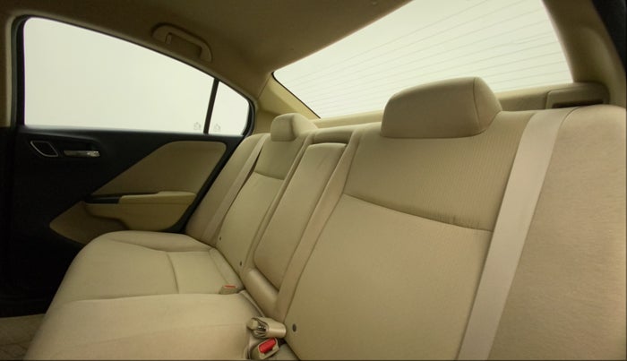 2017 Honda City 1.5L I-VTEC V MT, Petrol, Manual, 55,234 km, Right Side Rear Door Cabin