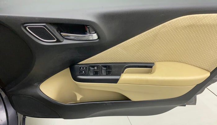 2017 Honda City 1.5L I-VTEC V MT, Petrol, Manual, 55,234 km, Driver Side Door Panels Control