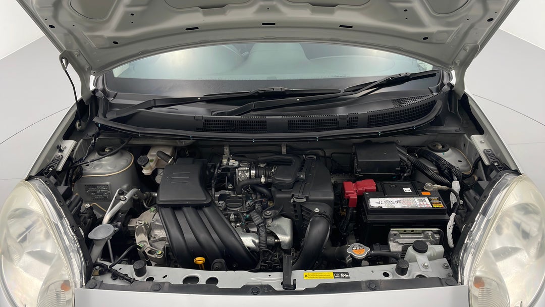 Open Bonnet (Engine)