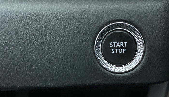 2021 Nissan MAGNITE XV TURBO CVT DUAL TONE, Petrol, Automatic, 25,870 km, Keyless Start/ Stop Button