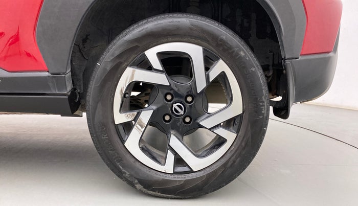 2021 Nissan MAGNITE XV TURBO CVT DUAL TONE, Petrol, Automatic, 25,870 km, Left Rear Wheel