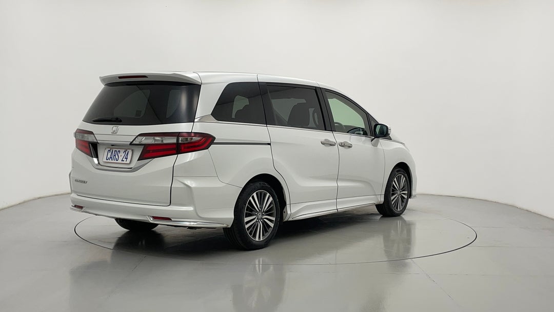 Right Back Diagonal (45- Degree) View