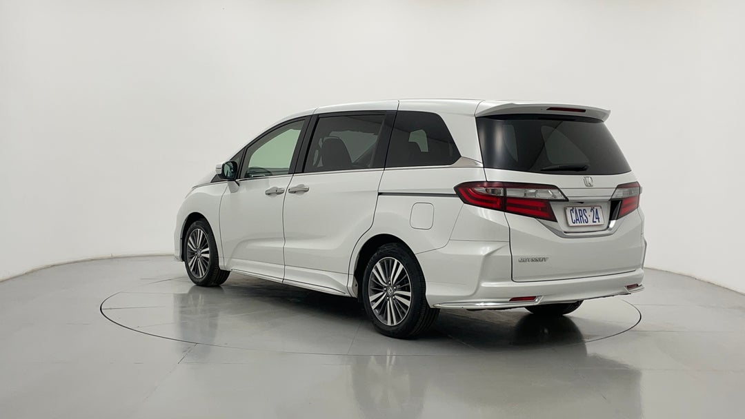 Left Back Diagonal (45- Degree) View