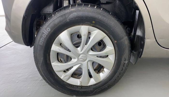 2018 Maruti Swift VXI AMT D, Petrol, Automatic, 29,723 km, Right Rear Wheel