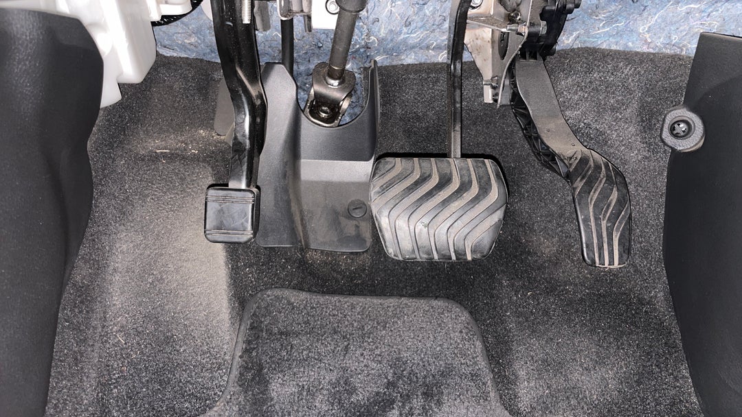 2019 Nissan X-trail St (2WD), Automatic, 75308 km, Pedals and Footmat