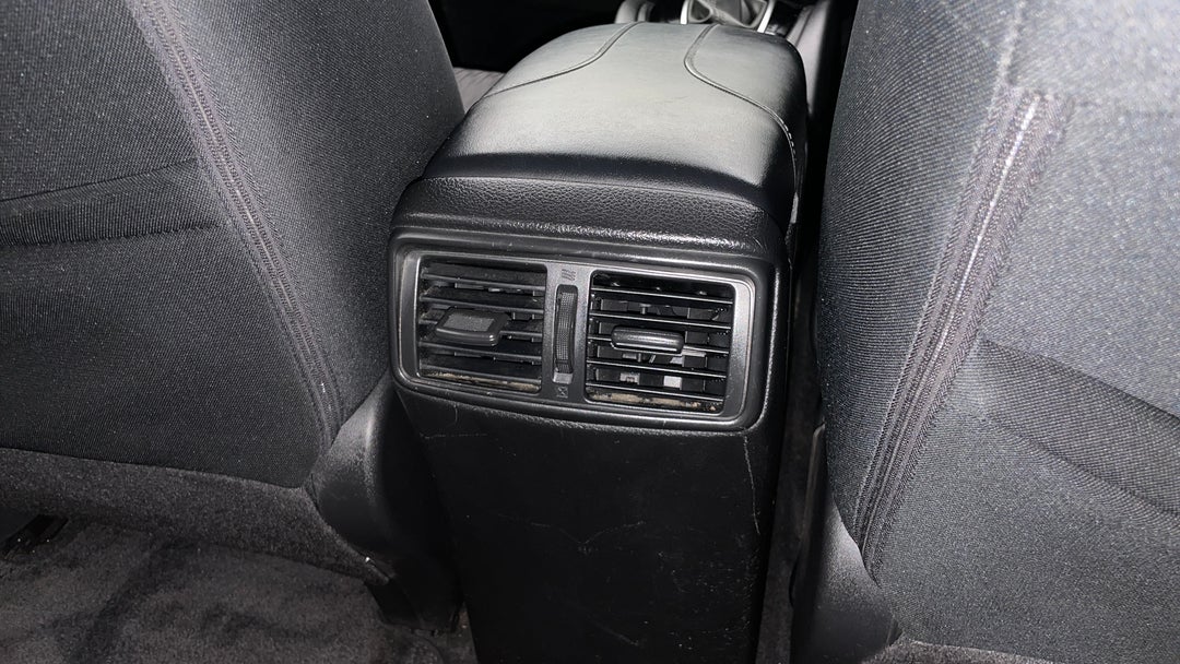 2019 Nissan X-trail St (2WD), Automatic, 75308 km, Rear A/C Vent