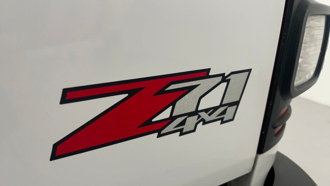 Badge (Boot Right Side)