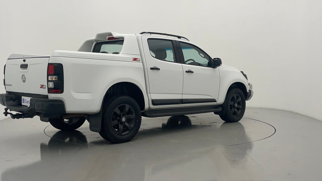 Right Back Diagonal (45- Degree) View