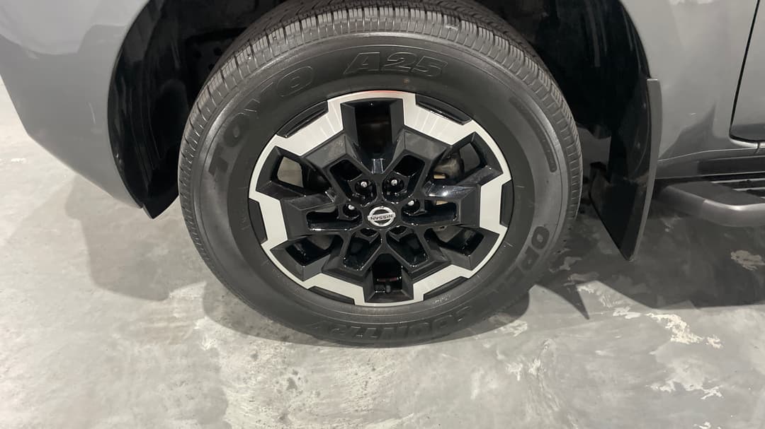 2024 Nissan Navara St-X (4x4) Leather/no Sunroof, Automatic, 15675 km, Left Front Wheel
