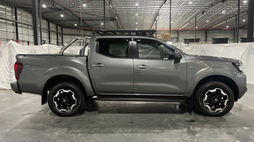 2024 Nissan Navara St-X (4x4) Leather/no Sunroof, Automatic, 15675 km, Right Side View
