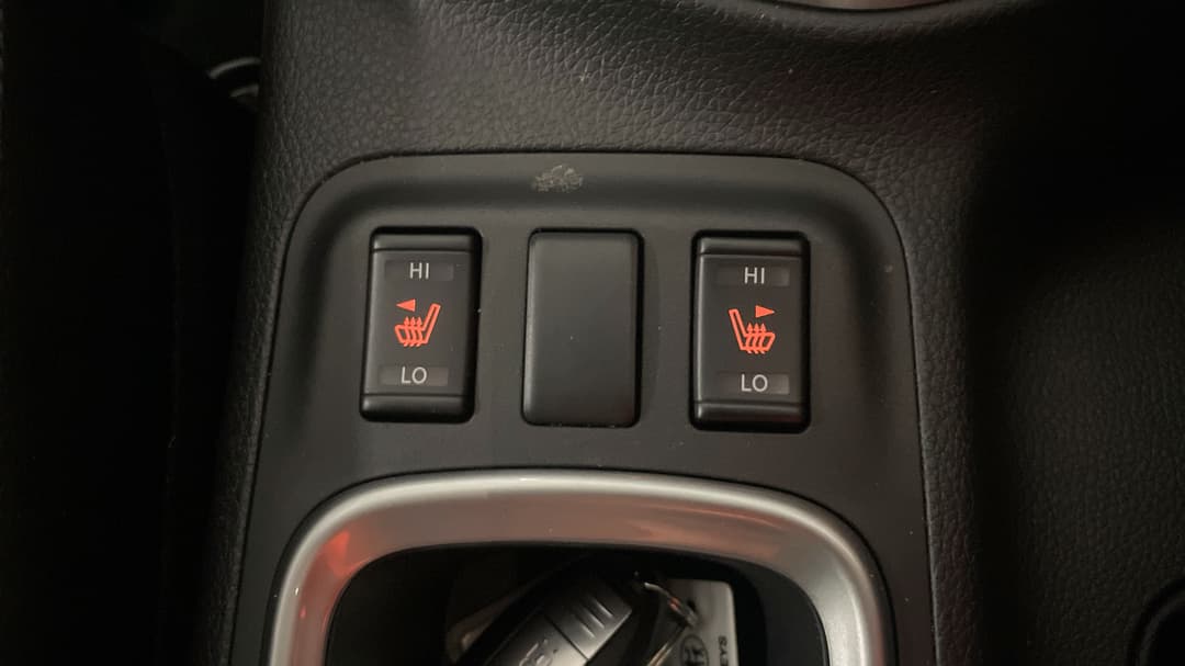 2024 Nissan Navara St-X (4x4) Leather/no Sunroof, Automatic, 15675 km, Ventilated Seats