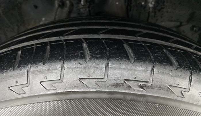 2017 Honda WR-V 1.2 i-VTEC S MT, Petrol, Manual, 25,799 km, Right Front Tyre Tread