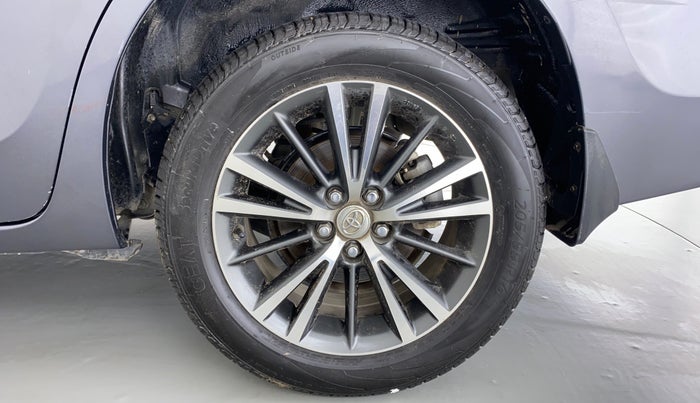 2017 Toyota Corolla Altis GL, Petrol, Manual, 45,060 km, Left Rear Wheel