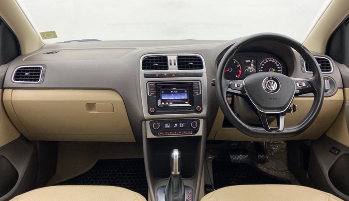 2017 Volkswagen Vento 1.2 TSI HIGHLINE PLUS AT, Petrol, Automatic, 69,593 km, Dashboard