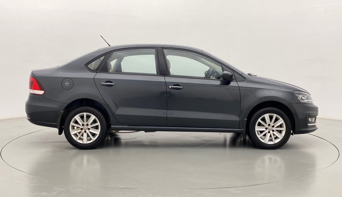 2017 Volkswagen Vento 1.2 TSI HIGHLINE PLUS AT, Petrol, Automatic, 69,593 km, Right Side View