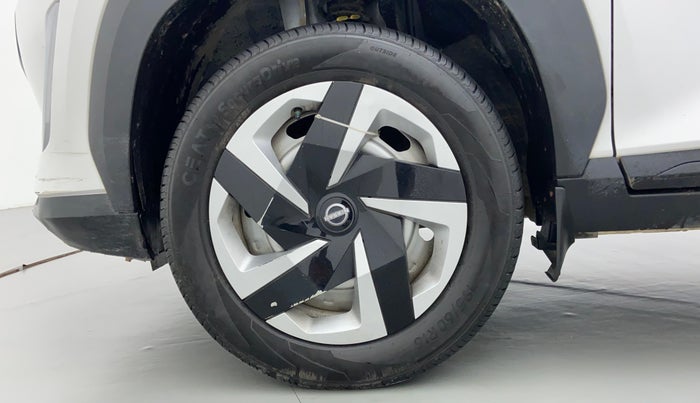 2022 Nissan MAGNITE XE, Petrol, Manual, 11,565 km, Left Front Wheel