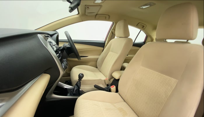 2018 Toyota YARIS J MT, Petrol, Manual, 46,914 km, Right Side Front Door Cabin